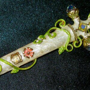 "KIRKS FOLLY RARE/SIGNED WHITE SWORD W/FAIRY & CRYSTAL STONES AT THE TOP NEW"